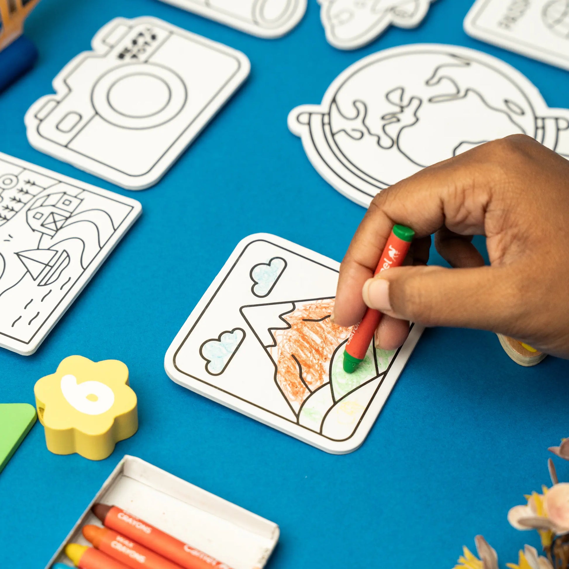 NESTA TOYS - DIY World Explorer Fridge Magnets | Mess-Free Art & Craft Activity for Girls & Boys