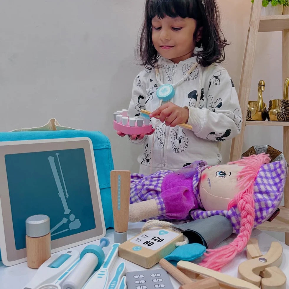 NESTA TOYS - Wooden Doctor Set for Kids | Pretend Play 18 Pcs Dentist Medical Kit for Kids (3-8 Years)