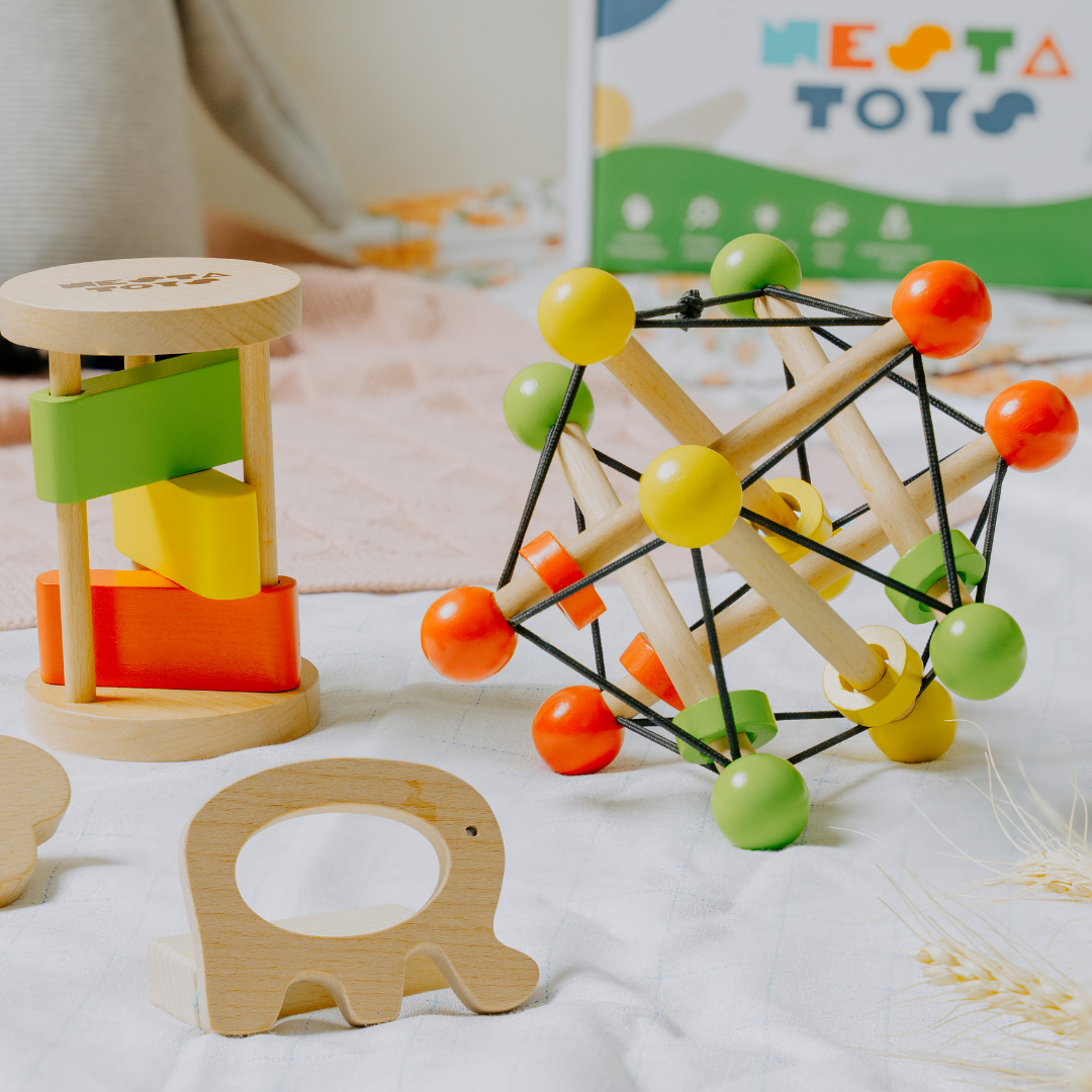 NESTA TOYS – Newborn Gift Set – Wooden Skwish Rattle, Clacker Rattle & Elephant Teether - nestatoys