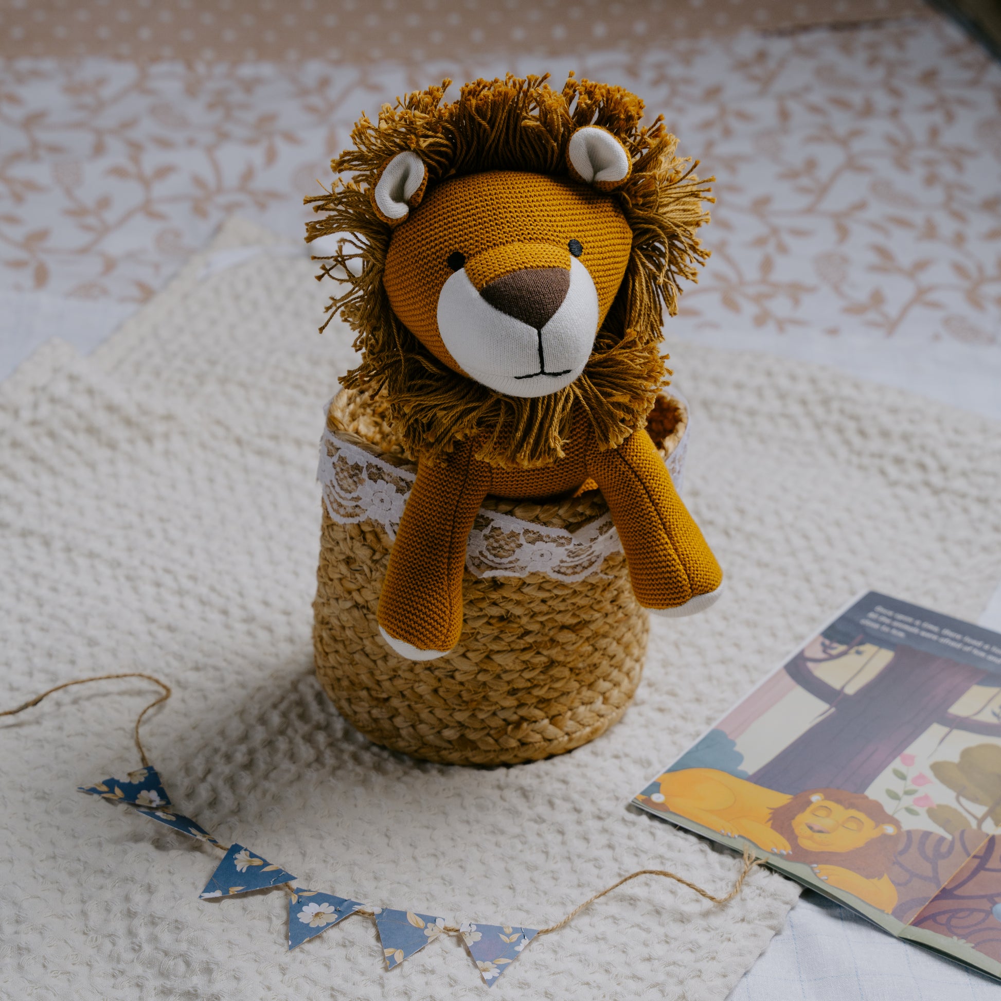 Leo the Lion | Knitted Cotton Animal Plush Toy for Kids - nestatoys