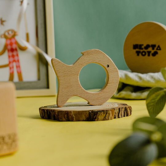 NESTA TOYS Wooden Fish Teether – Beech Wood Toy for Newborns (0–1.5 Years)